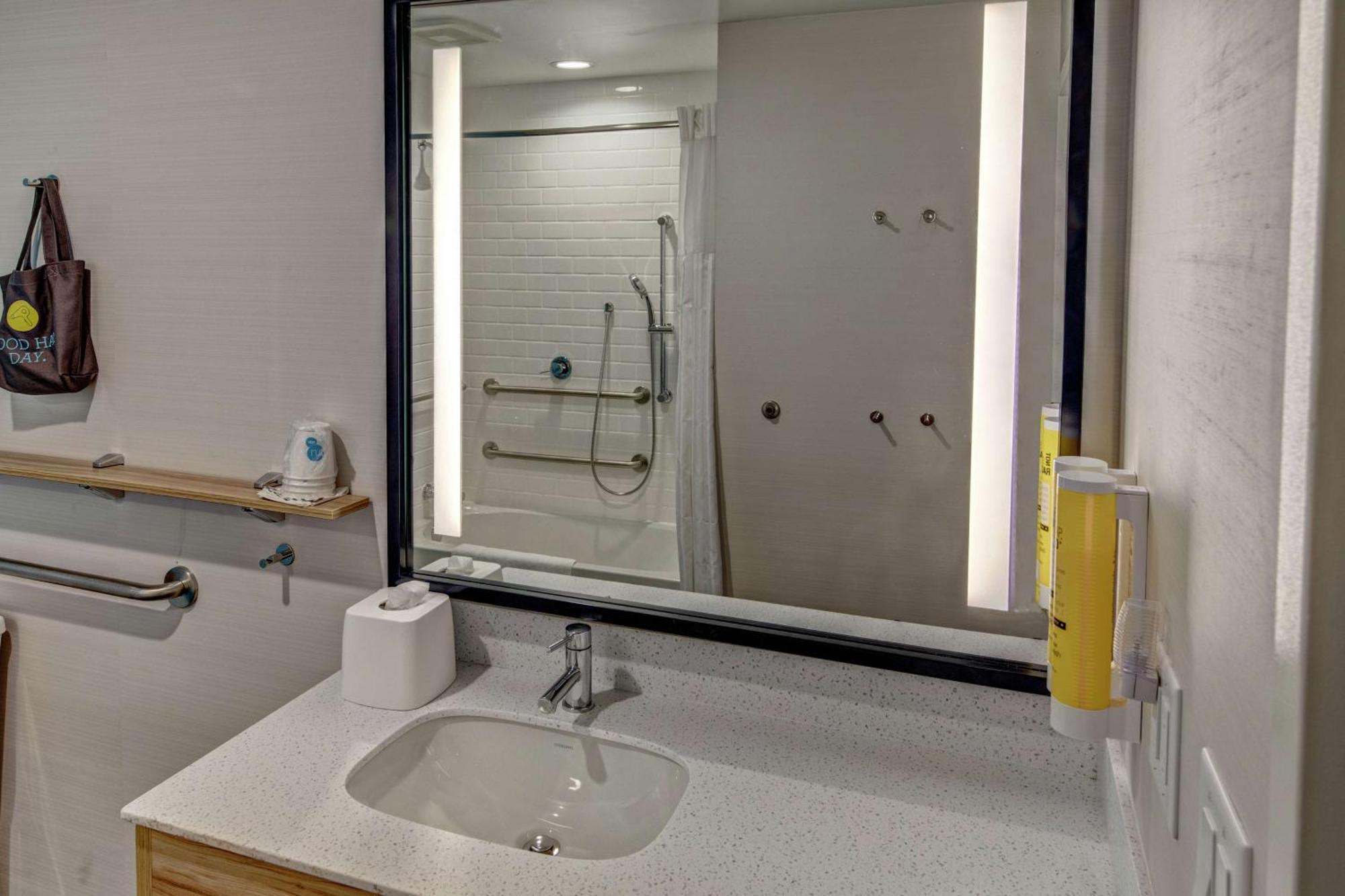 Hotel Tru By Hilton Roanoke Hollins Zewnętrze zdjęcie