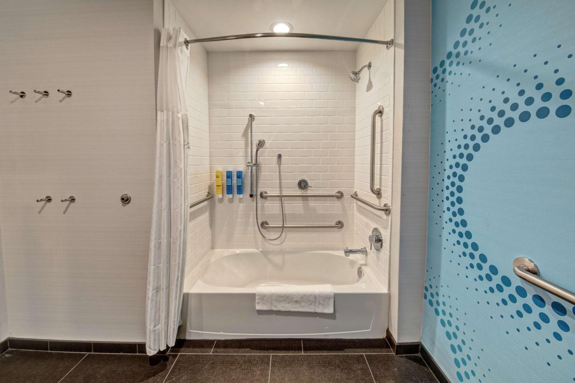 Hotel Tru By Hilton Roanoke Hollins Zewnętrze zdjęcie